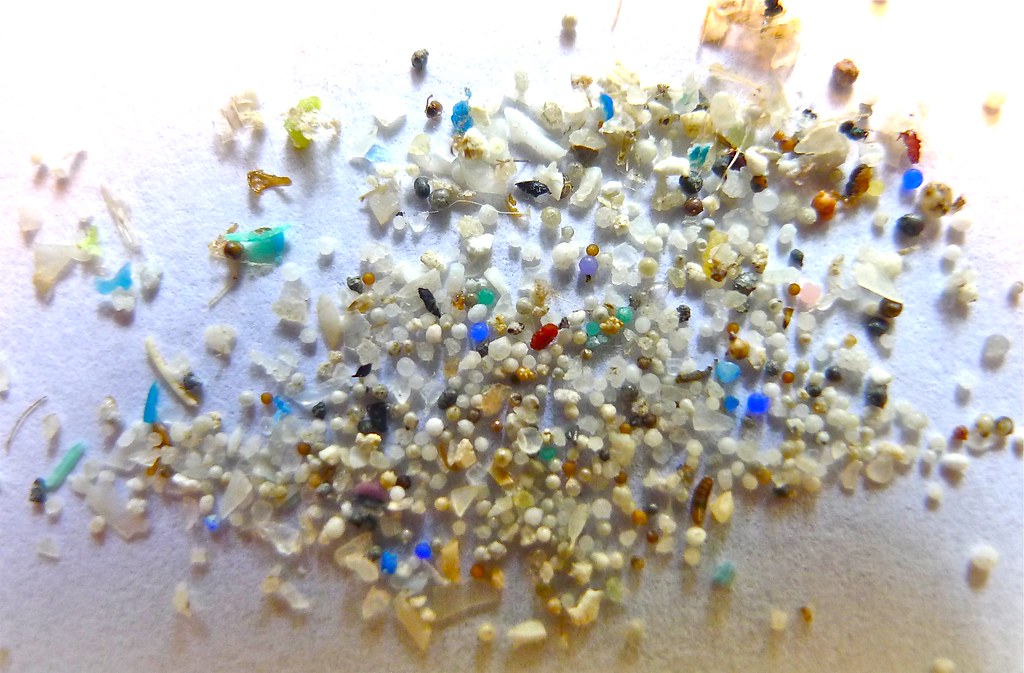Microplásticos Na Água, Solo E Ar