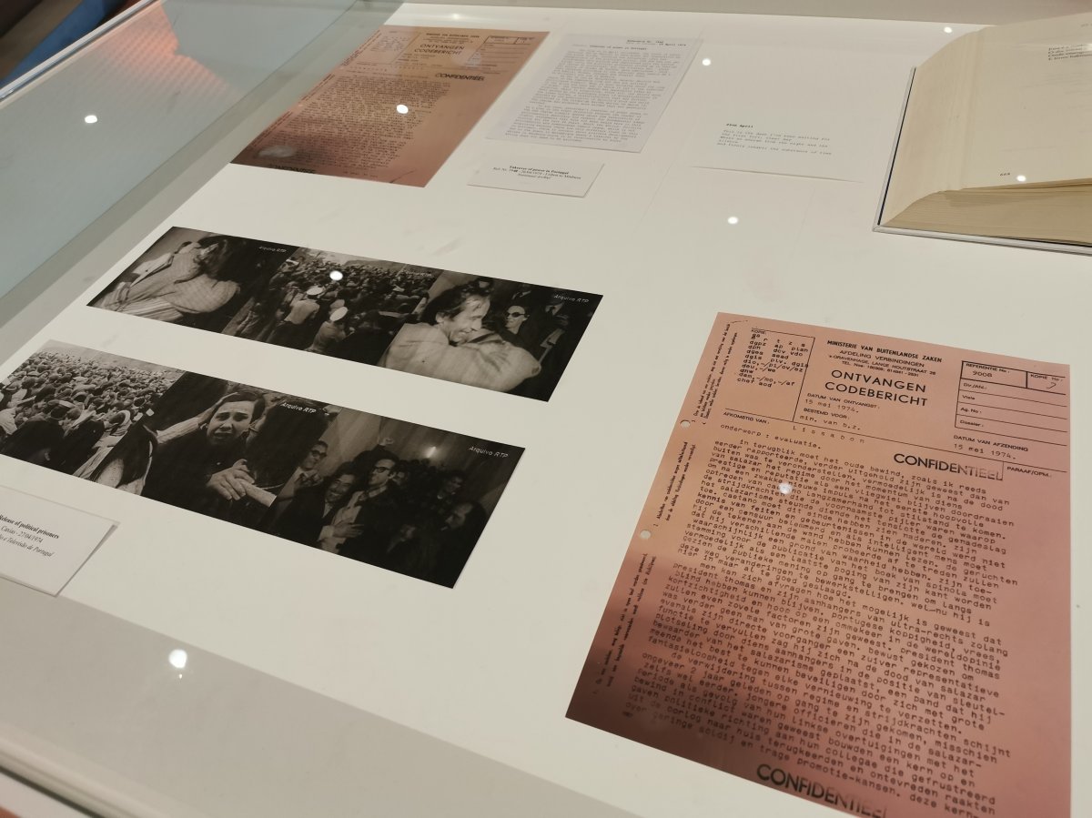 Parte do espólio apresentado pelos Arquivos Nacionais Neerlandeses