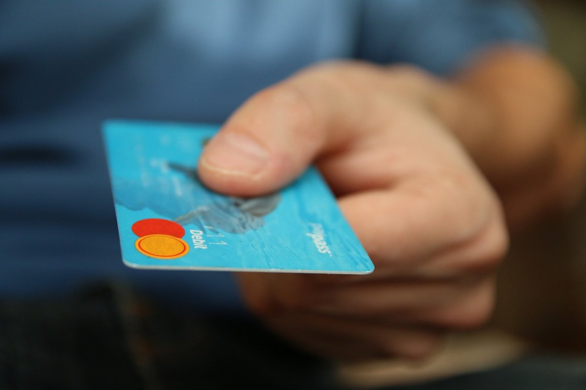 Em Risco De Perder 600 Milhões, Governo Quer Implementar Já Proibição De Compras Em Dinheiro Acima Dos 3.000 Euros