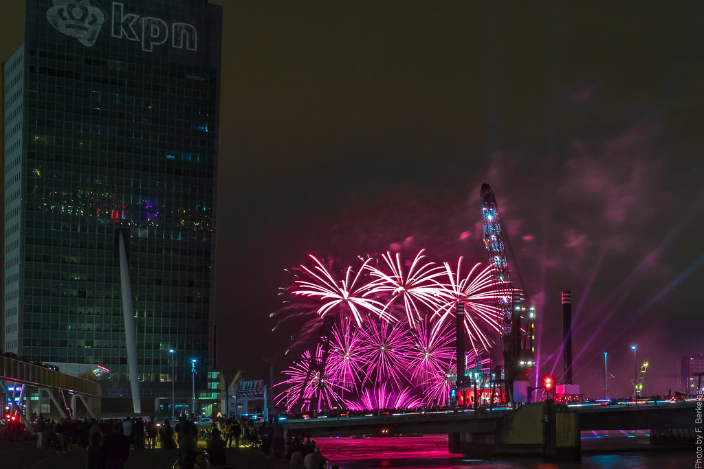 Rotterdam Cancela Espetáculo De Fogo De Artifício De Passagem De Ano