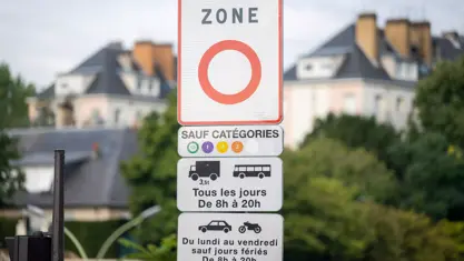 Vinhetas Obrigatórias Em Várias Cidades Francesas