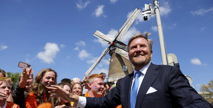 Monarquia Continua Popular Nos Países Baixos