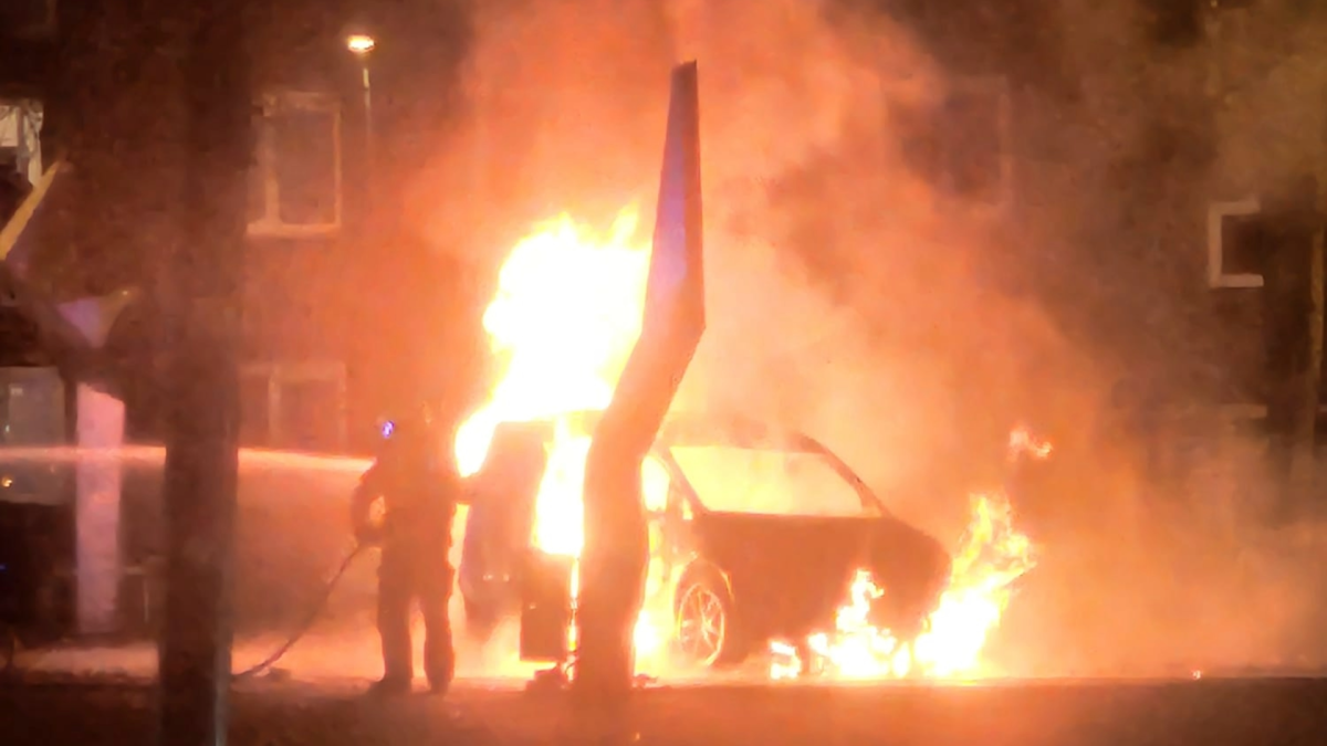 Veículo em chamas - Rotterdam (Portugueses na Holanda)